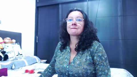 Sonia online show from 09-09-25, 04:39