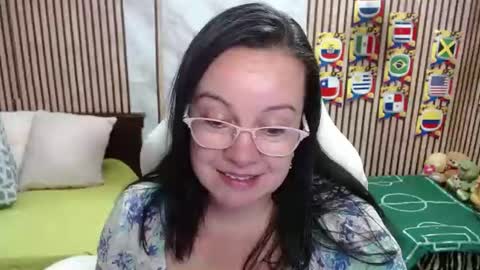 Snapshot of mature_wolf chatting on 06-22-26, 09:23 Sonia online show from 06-22-26, 09:23