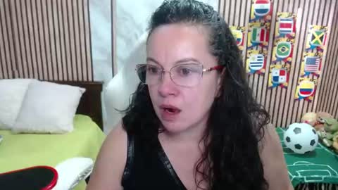 Snapshot of mature_wolf chatting on 06-23-26, 09:02 Sonia online show from 06-23-26, 09:02