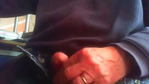 Snapshot of maturedaddi chatting on 03-11-25, 04:29 Maturedaddi online show from 03-11-25, 04:29