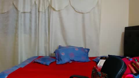 Snapshot of maturehot649 chatting on 12-26-24, 01:18 maturehot649 online show from 12-26-24, 01:18