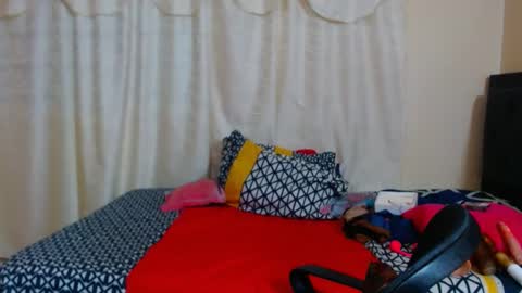 Snapshot of maturehot649 chatting on 02-23-25, 06:01 maturehot649 online show from 02-23-25, 06:01