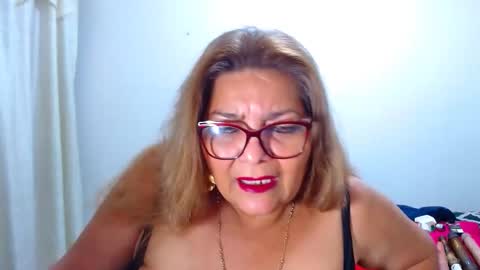 Snapshot of maturehot649 chatting on 11-30-25, 02:26 maturehot649 online show from 11-30-25, 02:26