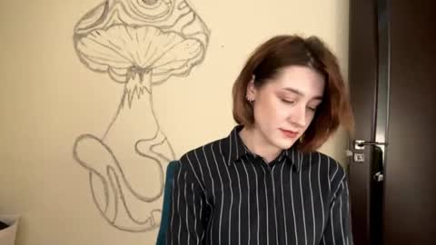 Snapshot of maureenstrozzi chatting on 11-26-25, 07:31 Mari online show from 11-26-25, 07:31