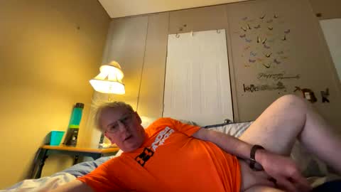 maurice1922 online show from 12-22-24, 06:26