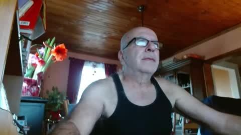 Maurice online show from 01-03-25, 01:47