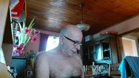 Maurice online show from 01-10-25, 02:34