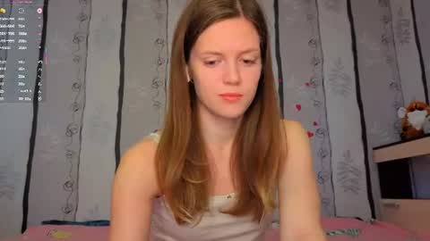 Snapshot of maurineneverman chatting on 06-26-26, 08:08 Lucy online show from 06-26-26, 08:08