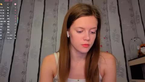 Snapshot of maurineneverman chatting on 07-09-26, 08:07 Lucy online show from 07-09-26, 08:07
