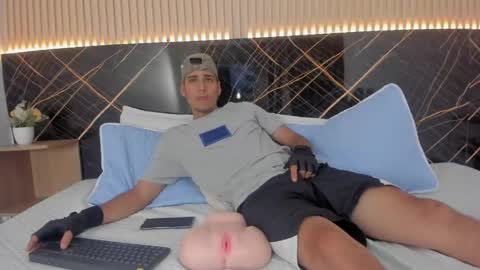 mauro_boy online show from 05-30-26, 08:28