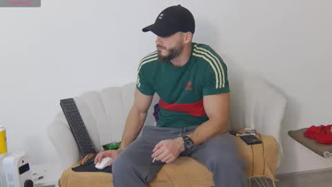 Snapshot of mauro_real_man chatting on 11-11-25, 06:08 mauro_real_man online show from 11-11-25, 06:08