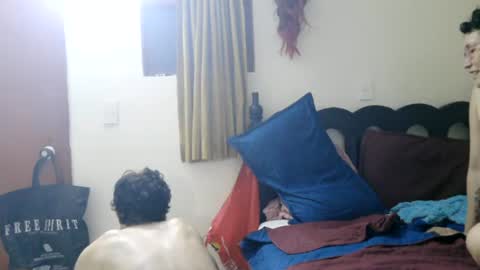 Snapshot of mauroluxandra chatting on 06-25-26, 05:12 mauroluxandra online show from 06-25-26, 05:12