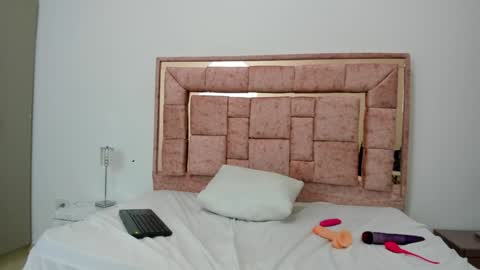 Snapshot of mavie_ivanova chatting on 12-02-24, 11:18 mavie_ivanova online show from 12-02-24, 11:18