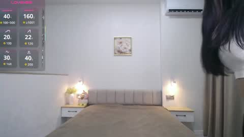 Snapshot of mavielavie chatting on 08-02-26, 04:33 Mia online show from 08-02-26, 04:33