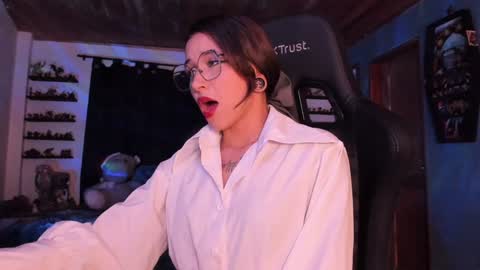 Hilary online show from 12-13-24, 11:39