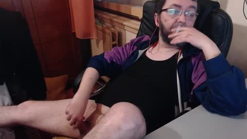 Snapshot of max818k chatting on 12-31-24, 07:10 Max online show from 12-31-24, 07:10