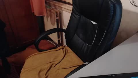 Snapshot of max818k chatting on 01-03-25, 07:16 Max online show from 01-03-25, 07:16