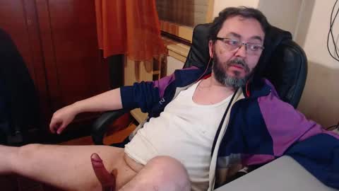 Snapshot of max818k chatting on 01-13-25, 09:31 Max online show from 01-13-25, 09:31