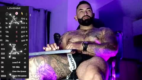 Snapshot of max__prada chatting on 02-11-26, 02:16 max__prada online show from 02-11-26, 02:16