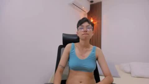 Max  online show from 12-18-25, 11:49