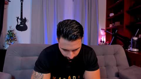 Snapshot of max_dic1 chatting on 12-08-24, 10:36 max D. online show from 12-08-24, 10:36