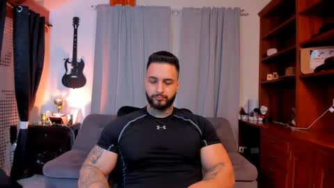 Snapshot of max_dic1 chatting on 02-01-25, 04:35 max D. online show from 02-01-25, 04:35