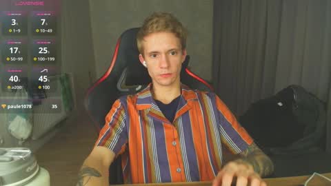 Snapshot of max_gen chatting on 12-16-24, 08:58 Max Gen with tats 24years And Ethan without tats 20 years online show from 12-16-24, 08:58