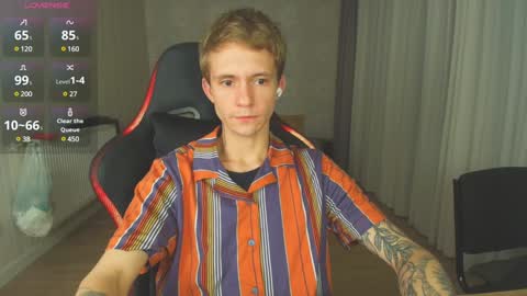 Snapshot of max_gen chatting on 12-17-24, 07:59 Max Gen with tats 24years And Ethan without tats 20 years online show from 12-17-24, 07:59