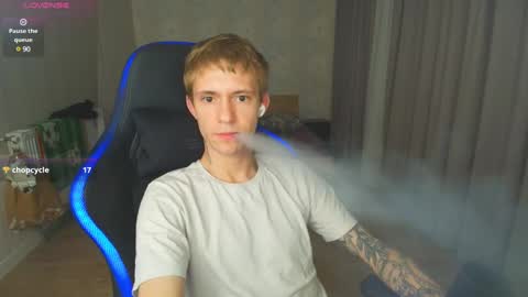 Snapshot of max_gen chatting on 01-15-25, 12:51 Max Gen with tats 24years And Ethan without tats 20 years online show from 01-15-25, 12:51