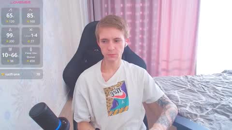 Snapshot of max_gen chatting on 01-21-25, 12:07 Max Gen with tats 24years And Ethan without tats 20 years online show from 01-21-25, 12:07