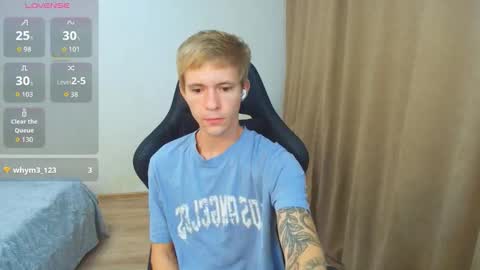 Snapshot of max_gen chatting on 10-02-25, 11:34 Max Gen with tats 24years And Ethan without tats 20 years online show from 10-02-25, 11:34