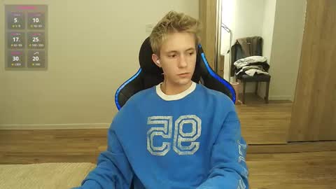 Snapshot of max_gen chatting on 03-17-26, 04:21 Max Gen with tats 24years And Ethan without tats 20 years online show from 03-17-26, 04:21