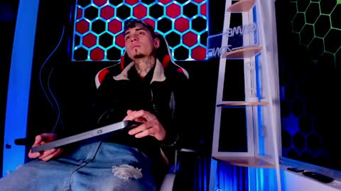 Max online show from 03-30-26, 02:56