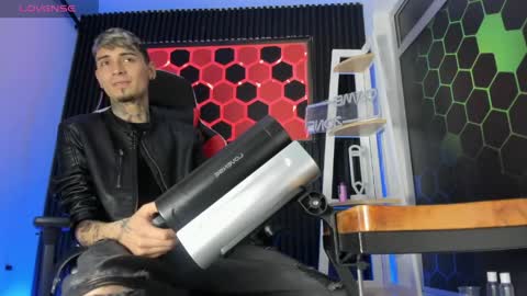 Max online show from 04-05-26, 02:53