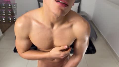 Max Lancaster online show from 03-08-26, 03:05