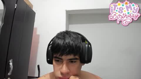 Max online show from 09-19-25, 12:17