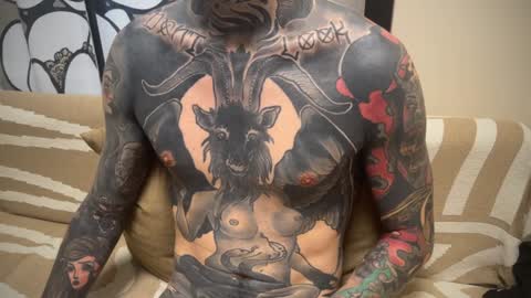 Snapshot of max_reaves chatting on 01-25-25, 06:45 online show from 01-25-25, 06:45