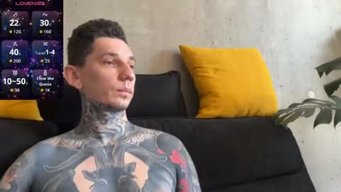 Snapshot of max_reaves chatting on 11-03-25, 05:20 online show from 11-03-25, 05:20