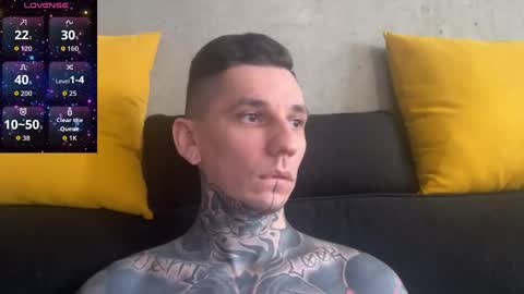 Snapshot of max_reaves chatting on 11-14-25, 07:07 online show from 11-14-25, 07:07