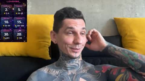 Snapshot of max_reaves chatting on 12-05-25, 07:06 online show from 12-05-25, 07:06