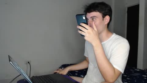 Snapshot of max_snow1616 chatting on 10-19-25, 07:14 max_snow1616 online show from 10-19-25, 07:14