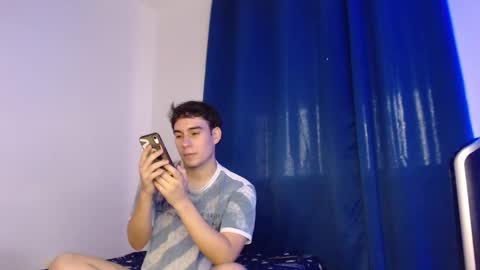 Snapshot of max_snow1616 chatting on 11-28-25, 05:15 max_snow1616 online show from 11-28-25, 05:15