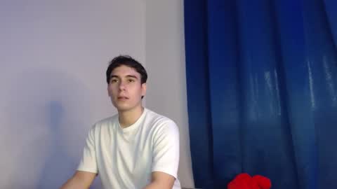 Snapshot of max_snow1616 chatting on 12-01-25, 05:51 max_snow1616 online show from 12-01-25, 05:51