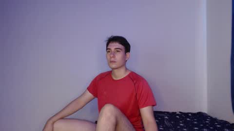 Snapshot of max_snow1616 chatting on 12-17-25, 04:02 max_snow1616 online show from 12-17-25, 04:02