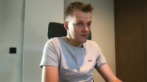 Snapshot of max_straight_1 chatting on 12-28-24, 12:56 Max take off clothes online show from 12-28-24, 12:56