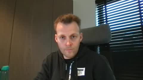 Snapshot of max_straight_1 chatting on 02-06-25, 08:50 Max take off clothes online show from 02-06-25, 08:50