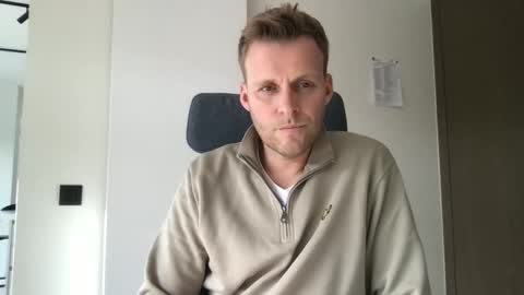 Snapshot of max_straight_1 chatting on 11-15-25, 12:02 Max take off clothes online show from 11-15-25, 12:02