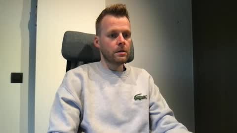 Max take off clothes online show from 02-10-26, 09:02