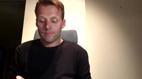 Max take off clothes online show from 04-16-26, 07:25