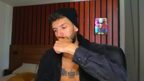 Snapshot of max_tayloor chatting on 02-06-26, 09:07 Max Taylor online show from 02-06-26, 09:07